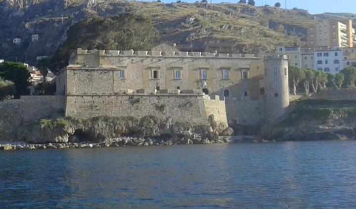 Torre Vallelunga Трабия Екстериор снимка